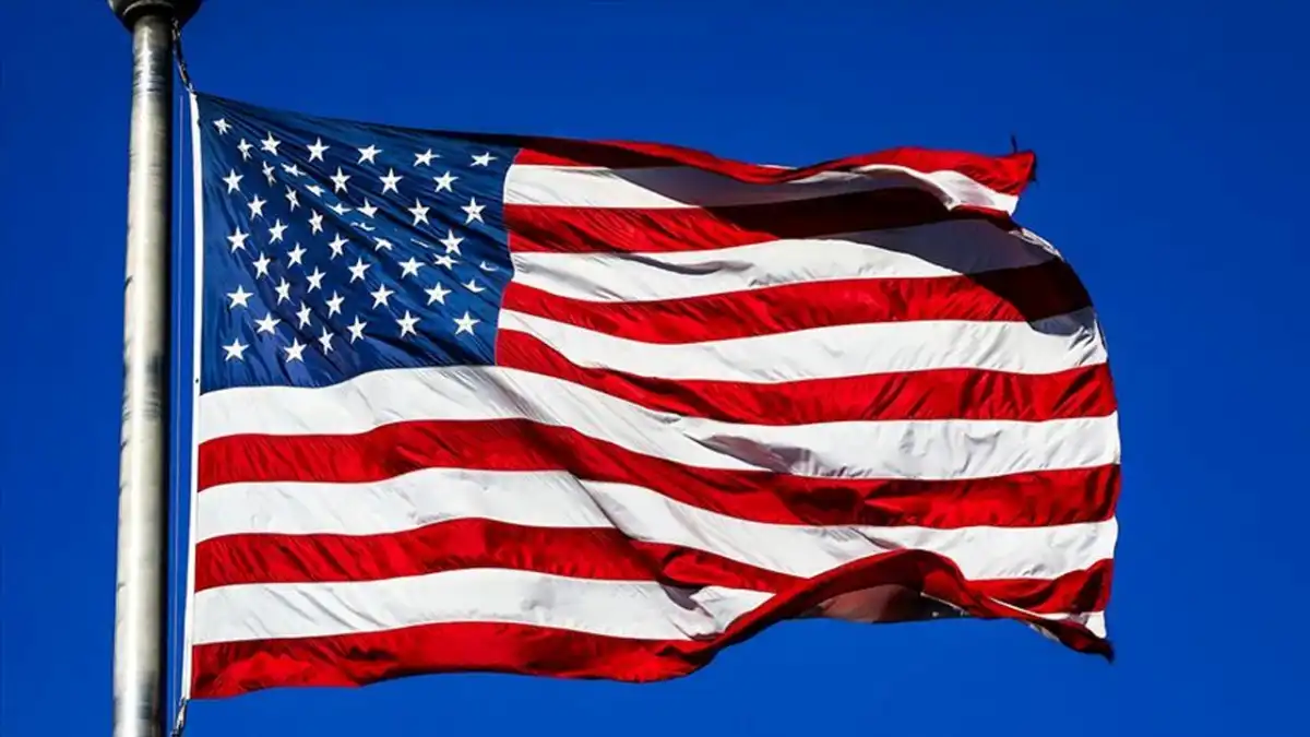 Amerikan rüyası yüzde 135 daha uzak: Vize ücretine dev zam! 17 bin lira olacak haberinin görseli