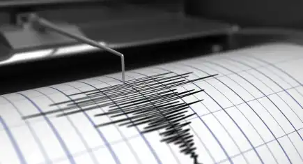 Balıkesir'de deprem! Sındırgı’da yer titriyor, vatandaş endişeli