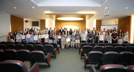 Karşıyaka'da Öğrenci Yaz Okulu dördüncü kez başladı