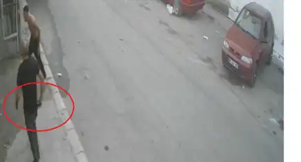 Komşunun köpeğini tabancayla öldürdü