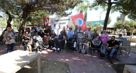 Menderes Belediyesi Engelsiz Tesisi Sunal Tülbentçi Parkı TSD’den övgü aldı