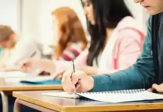 Menderes Belediyesi’nden üniversite öğrencilerine ilk harçlık desteği