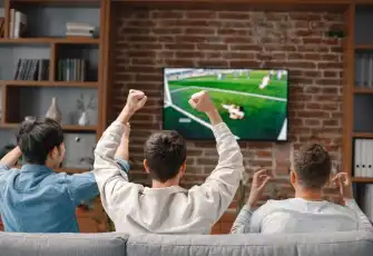 Süper Lig kafeleri terk ediyor! Derbi dışı maçlar neredeyse görülemiyor. Maç izlemenin maaliyeti arttı!