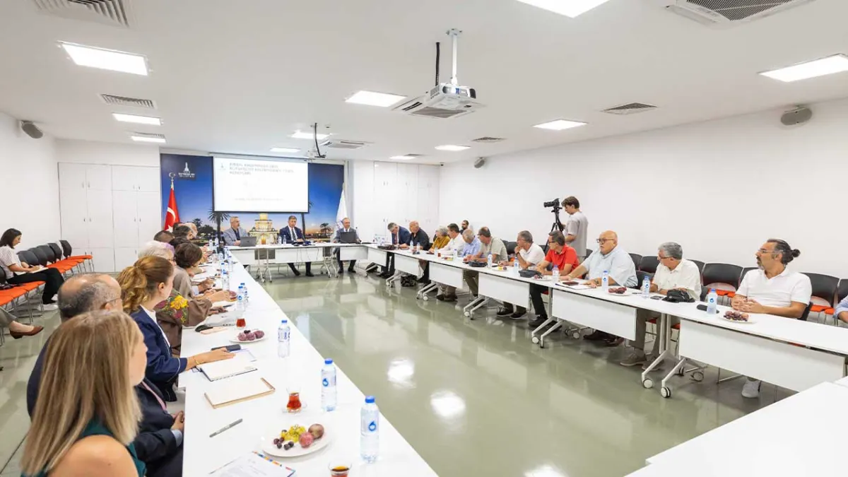 Başkan Tugay’dan gıda güvenliği için ortak akıl çağrısı haberinin görseli
