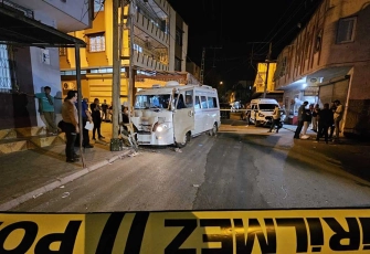 Dolmuş şoförüne, direksiyon başında silahlı saldırı