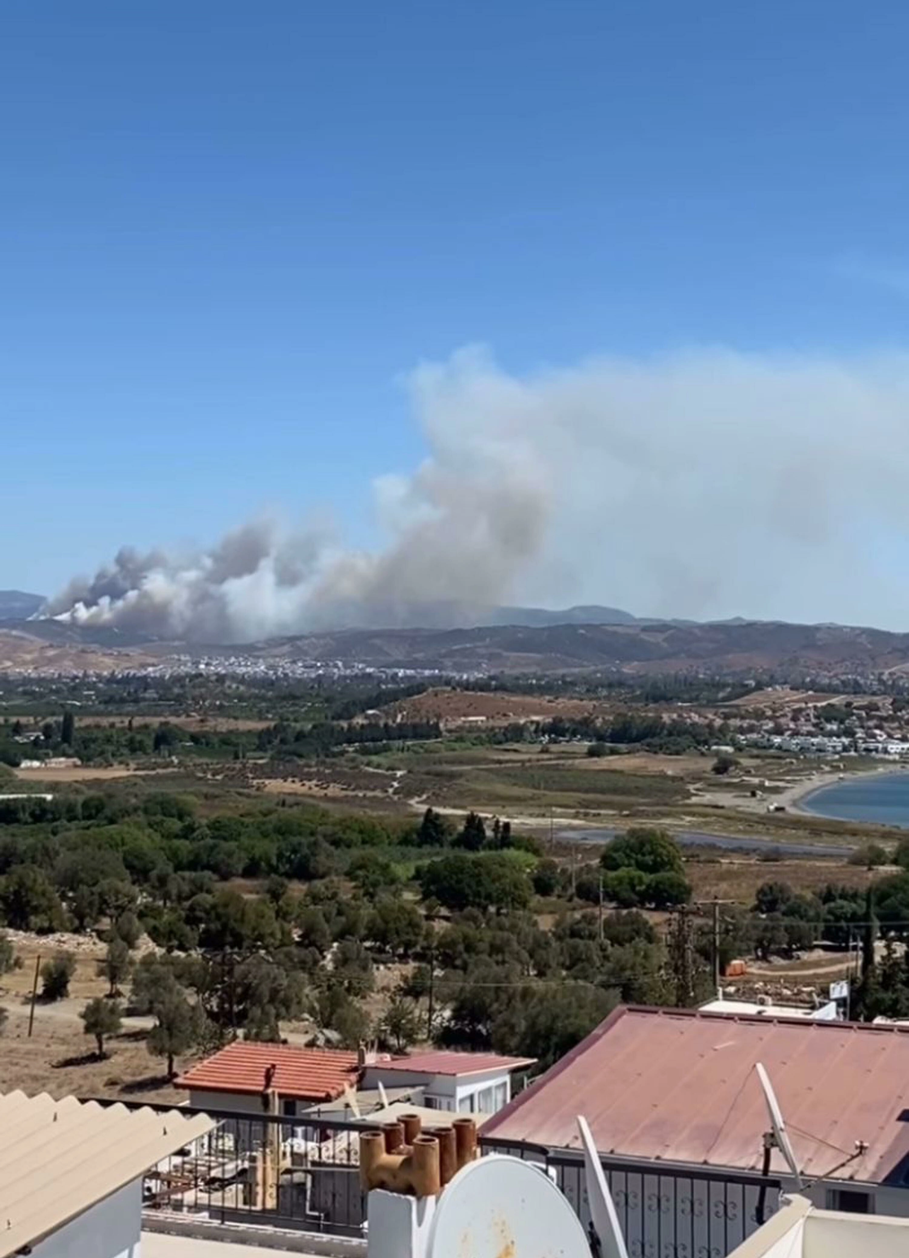 İzmir Seferihisar’da Orman Yangını başlıklı video haberin görseli