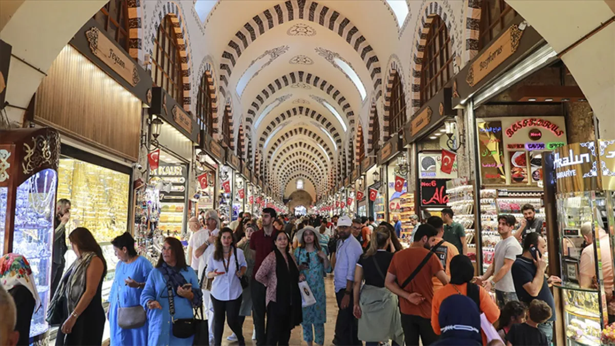 Kapalıçarşı’da kaçak pırlanta operasyonu: 1,2 milyar liralık vurgun ortaya çıktı haberinin görseli