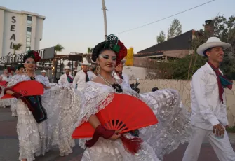 15’inci Uluslararası Halk Dansları Festivali Karaburun’da coşkuyla kutlandı