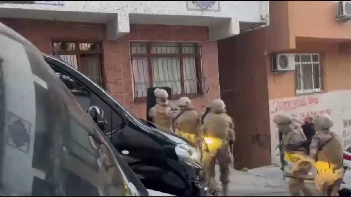 İstanbul’da haraç çetelerine darbe: 10 ilçede operasyon, 29 gözaltı haberinin görseli