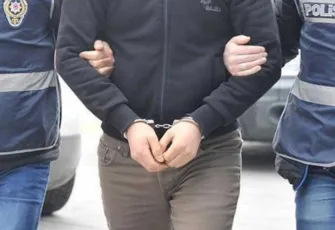İzmir'de 33 yıl 8 ay hapis cezası bulunan firari yakalandı