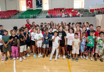 Karşıyaka’da ‘Sokak Senin Mahalle Olimpiyatları’ finali coşkuyla tamamlandı