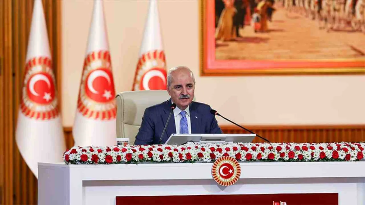Komisyon ‘Terörsüz Türkiye’ için toplandı: TBMM eski başkanları konuştu haberinin görseli