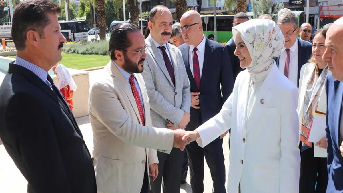 Bakan Göktaş: Doğum yardımı ödemeleri annelerin hesabına yatmaya başladı haberinin görseli
