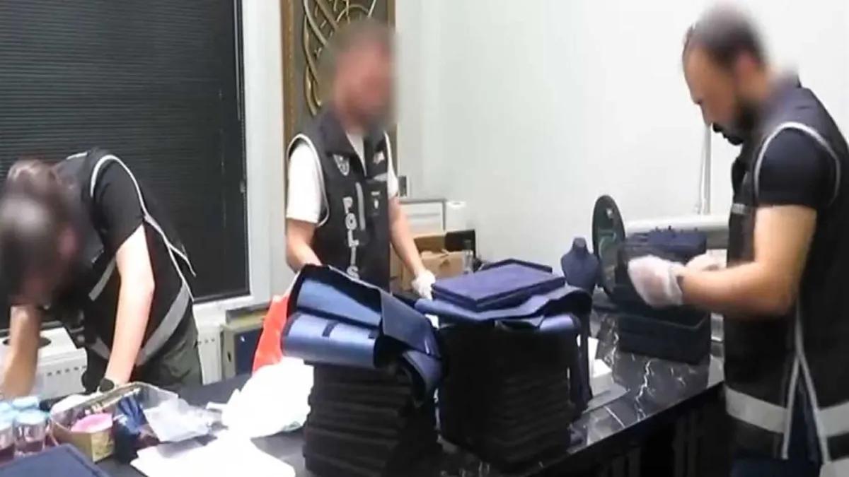 Kaçak pırlanta operasyonu: 30 Şüpheli tutuklandı haberinin görseli