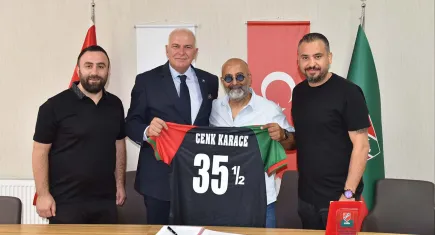 Karşıyaka'da gençlere büyük destek