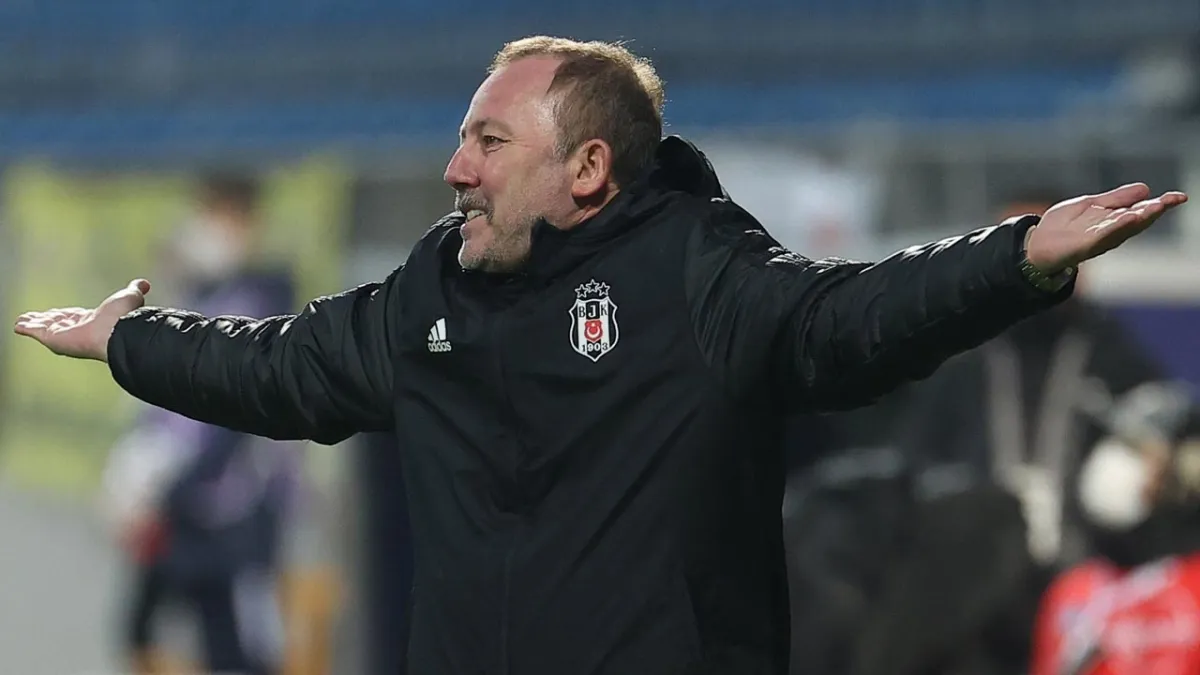 Kartal eski ustasıyla kanat açıyor: Sergen Yalçın Beşiktaş’ta! haberinin görseli