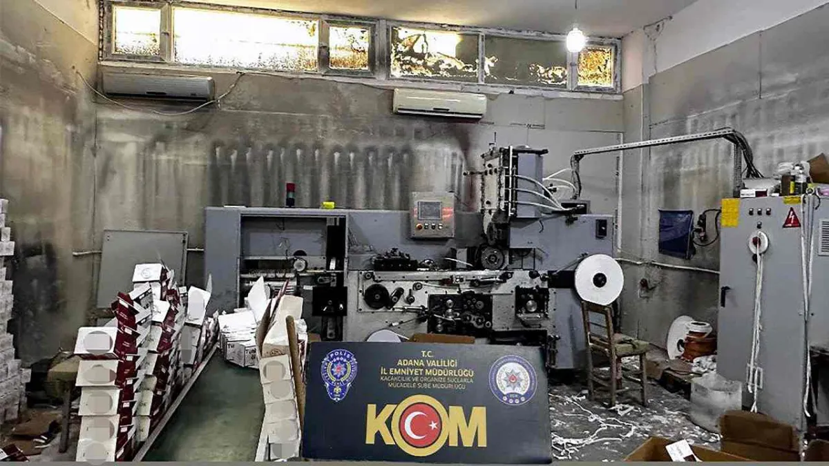 Karton bardak bahanesiyle kiralanan depoda kaçak makaron üretimi ortaya çıktı haberinin görseli