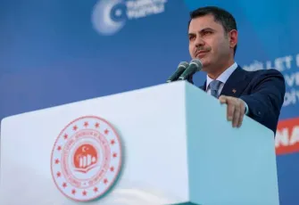 Bakan Kurum: İzmir'de yanan evler yeniden inşaa ediliyor