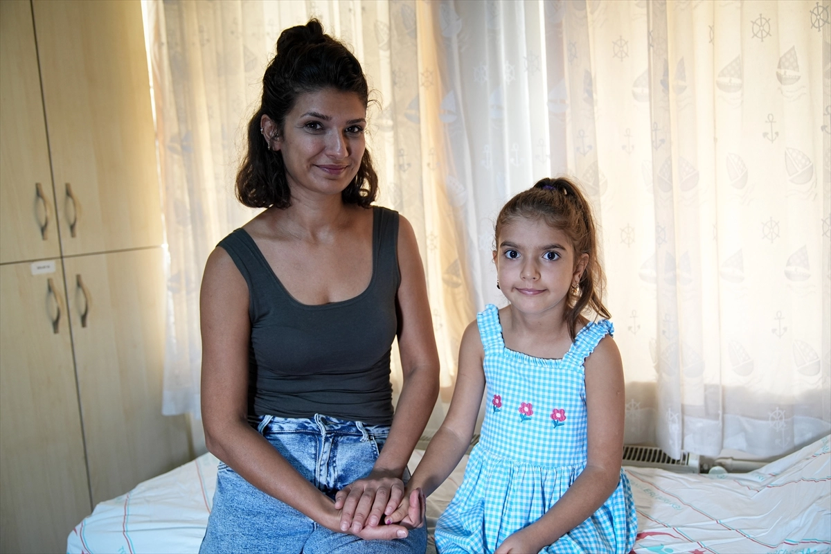 Süt Alerjisi Olan 5 Yaşındaki Eliz İlk Kez Dondurma Yedi başlıklı video haberin görseli