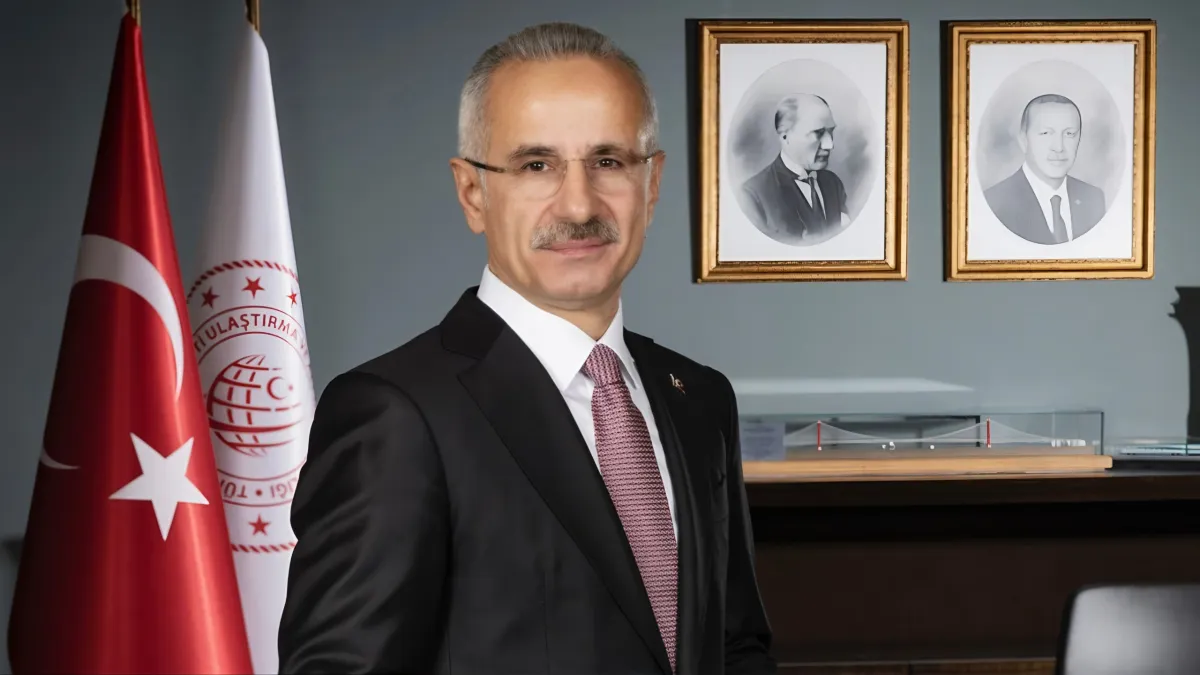 30 Ağustos’ta Türkiye’den dev adım: uraloğlu’ndan jeostratejik güç ve ücretsiz ulaşım müjdesi haberinin görseli