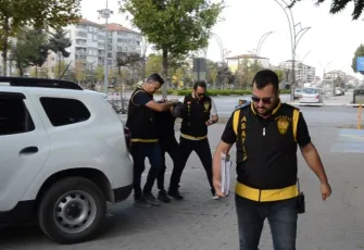 Aksaray’da dondurma fabrikasında dehşet: Müdür, emekli mühendisi dondurma dolabına koyup ateşe verdi