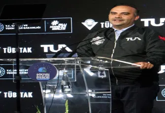 Bakan Kacır: Kendi geliştirdiğimiz uzay aracımızla Ay’a erişeceğiz