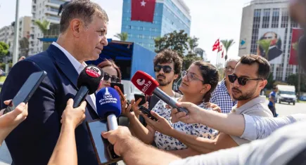 Başkan Tugay’dan İzmir Körfezi açıklaması: Temiz su girişi sağlayacak yeni arayışlar içindeyiz