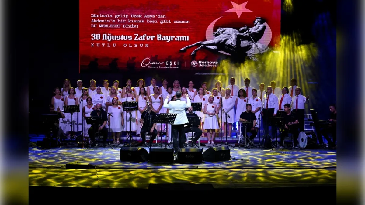 Bornova&#039;da Zafer coşkuyla kutlandı haberinin görseli