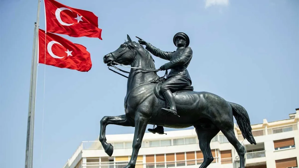 İzmirli Milletvekillerinden 30 Ağustos Zafer Bayramı anısına kutlama mesajı haberinin görseli