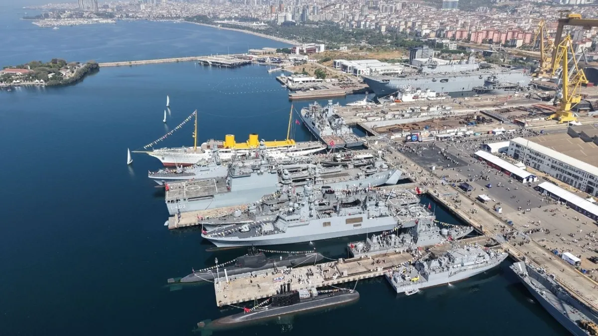 TEKNOFEST 2025’te Mavi Vatan coşkusu: İnsansız araçlar tüyleri diken diken etti! haberinin görseli