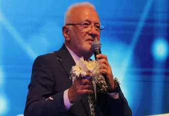 AK Parti'li Elitaş: Balya balya paralarla teşkilatını satın almaya çalışan ana muhalefet partisi olamaz