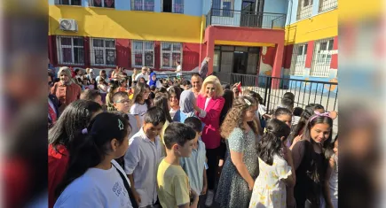 AK Partili Bursalı’dan eğitime destek: ‘Her zaman eğitimin yanında olduk’ 