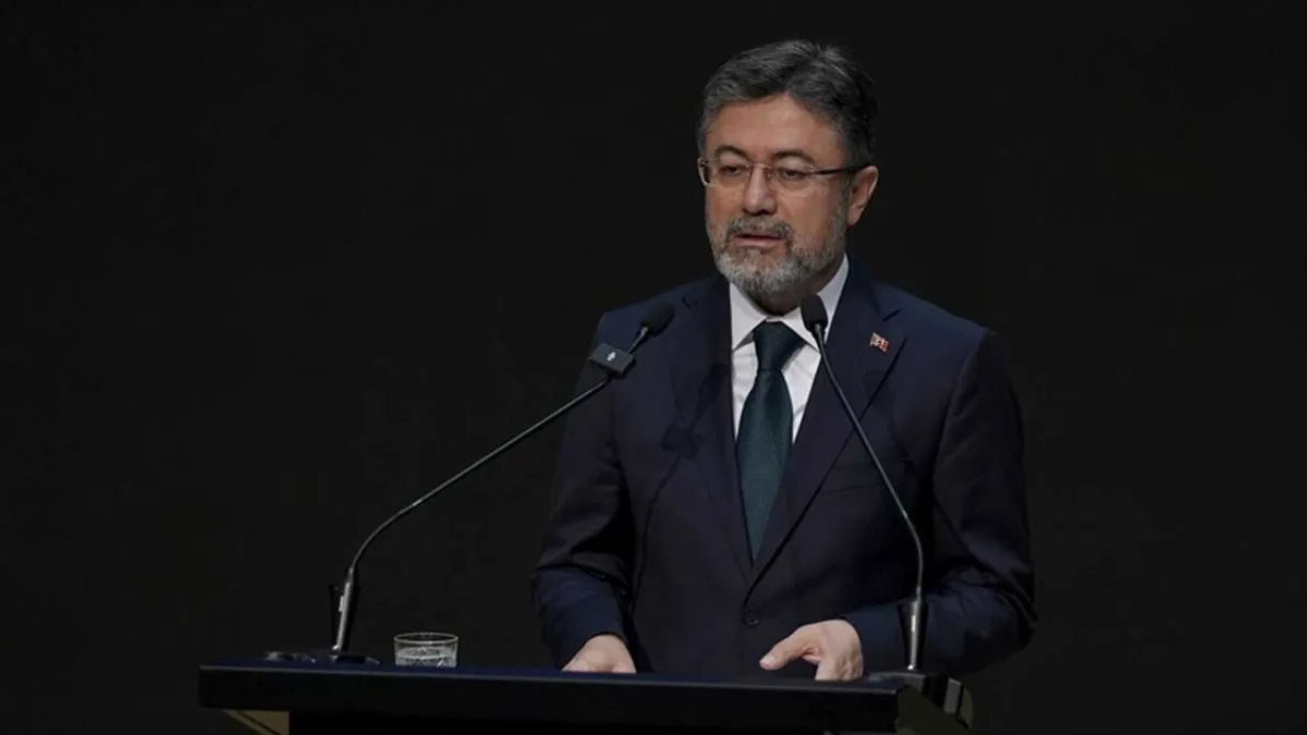 Bakan Yumaklı: Müsilajdan olumsuz etkilenen balıkçılarımıza destek sağlayacağız haberinin görseli