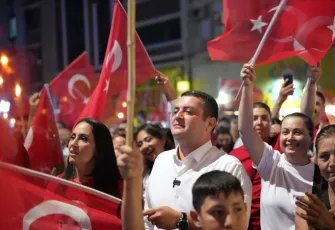 Başkan Demir: Namusluların namussuzlardan güçlü olduğunu göstermek için yürüdük 