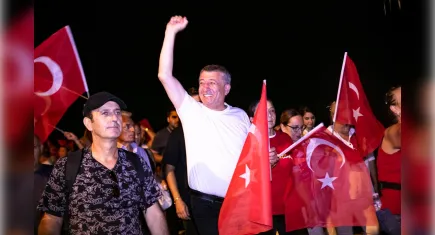 Başkan Günay: Özgürlüklerimizi korumak zorundayız!