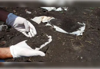 Bayraklı'da 130 bin paket çay imha edildi