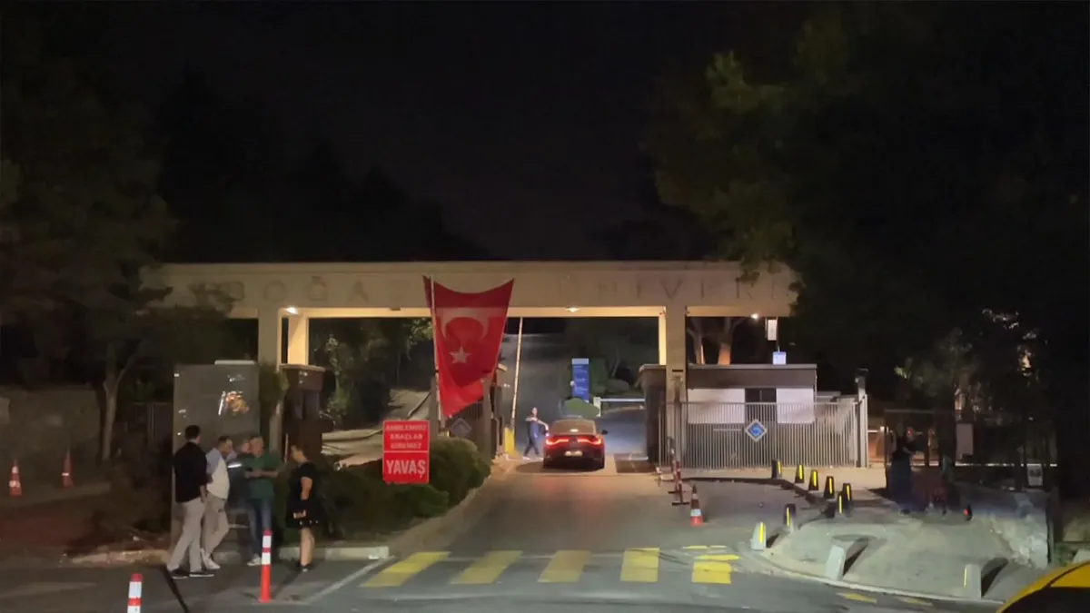 Boğaziçi Üniversitesi'nde kan donduran olay: 15 yaşındaki kızı öldürüp intihar etti haberinin görseli