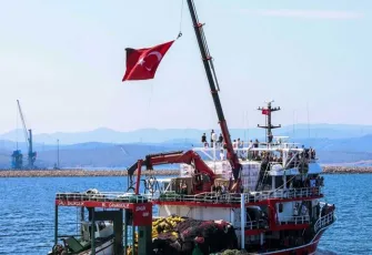 Çanakkale’de balıkçılar 'Vira bismillah' diyerek denize açıldı
