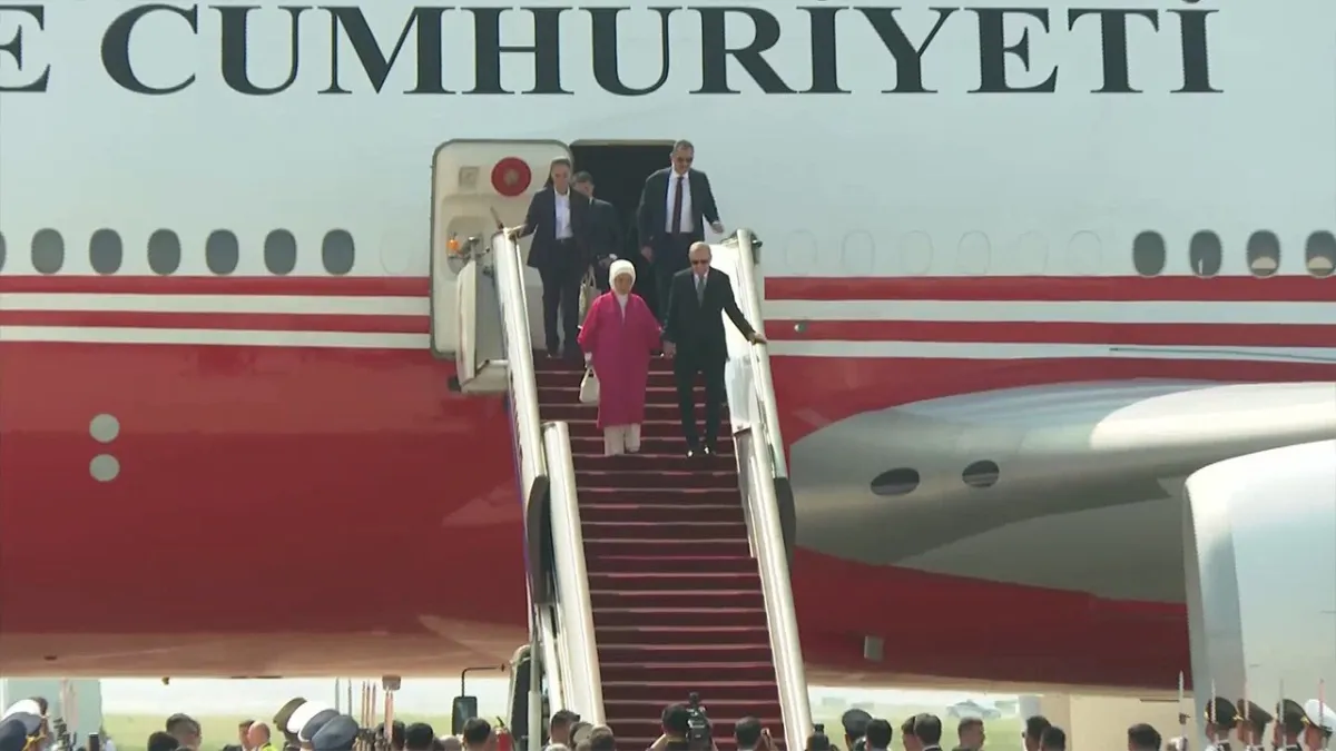 Cumhurbaşkanı Erdoğan Çin’de: Şanghay İşbirliği Örgütü Zirvesi başlıyor haberinin görseli