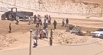 İnşaat işçilerinin taşlı sopalı kavgası 