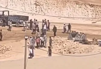 İnşaat işçilerinin taşlı sopalı kavgası 