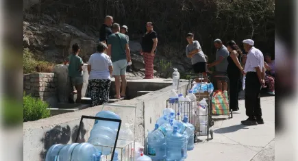 İzmir’de susuzluk isyanı: Çeşme başlarında kuyruklar oluştu