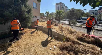 Çiğli Belediyesi’nden okullara yeni dönem öncesi kapsamlı temizlik