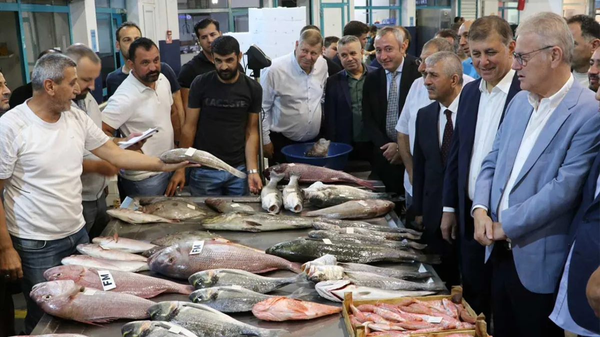 Ege&#039;de balıkçılar sezona umutla başladı haberinin görseli