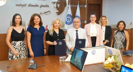 Ege’den Eğitim Dışı İş Birliği Anlaşması: Egeli öğrencilere İngiltere’de Master imkanı