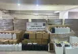 İzmir’de şok baskın: 7 ton sahte etil alkol ele geçirildi, 2 gözaltı!