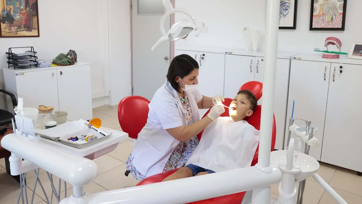 Konak’ta 279 vatandaşı ücretsiz diş tedavisi haberinin görseli