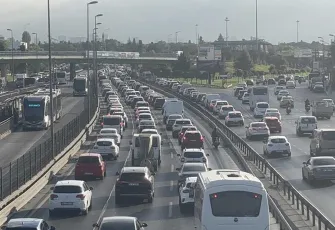 Okullarda uyum haftası ile beraber trafik çilesi de başladı!