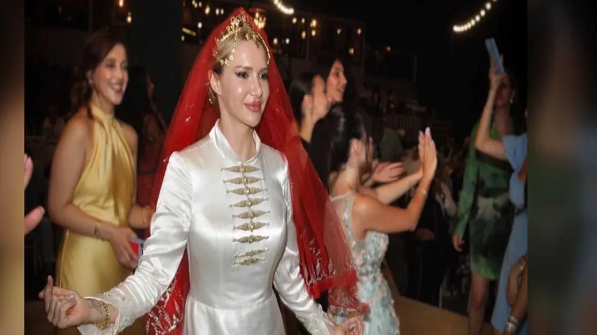 Romanyalı şarkıcı Otilia Bruma, Türkiye&#039;ye gelin geldi! haberinin görseli