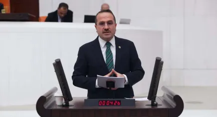 AK Partili Kırkpınar’dan Büyükşehir: İzmir’de balıklardan sonra küçükbaş hayvanlar da telef olmaya başladı